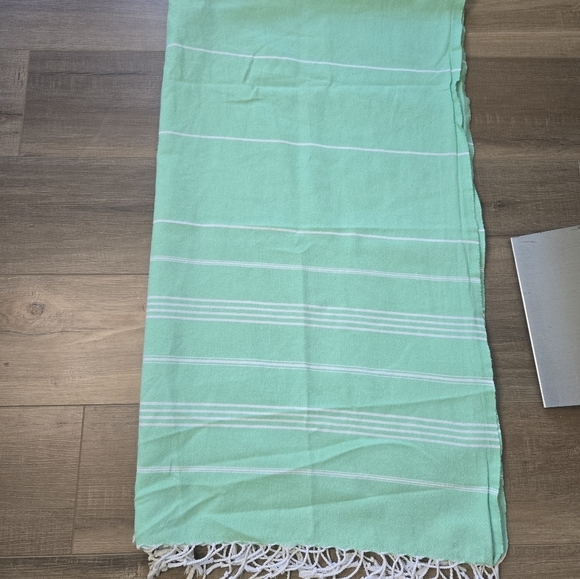 Scarf accessories beach cover - Picture 3 of 5